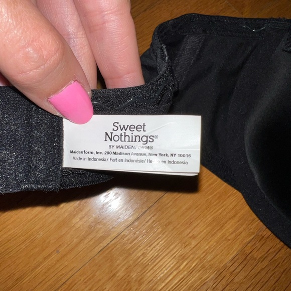 Black Strapless Bra - Picture 4 of 4